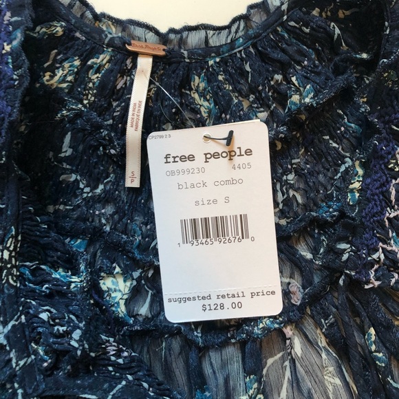 Free People Keeping Up With Kara Tunic - Picture 12 of 14